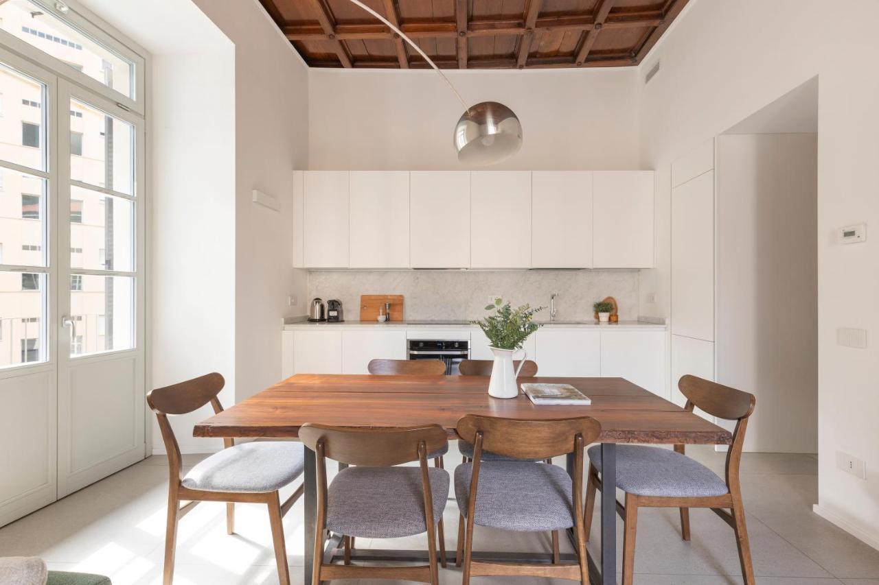 Mc House Como Con Posto Auto Exterior photo